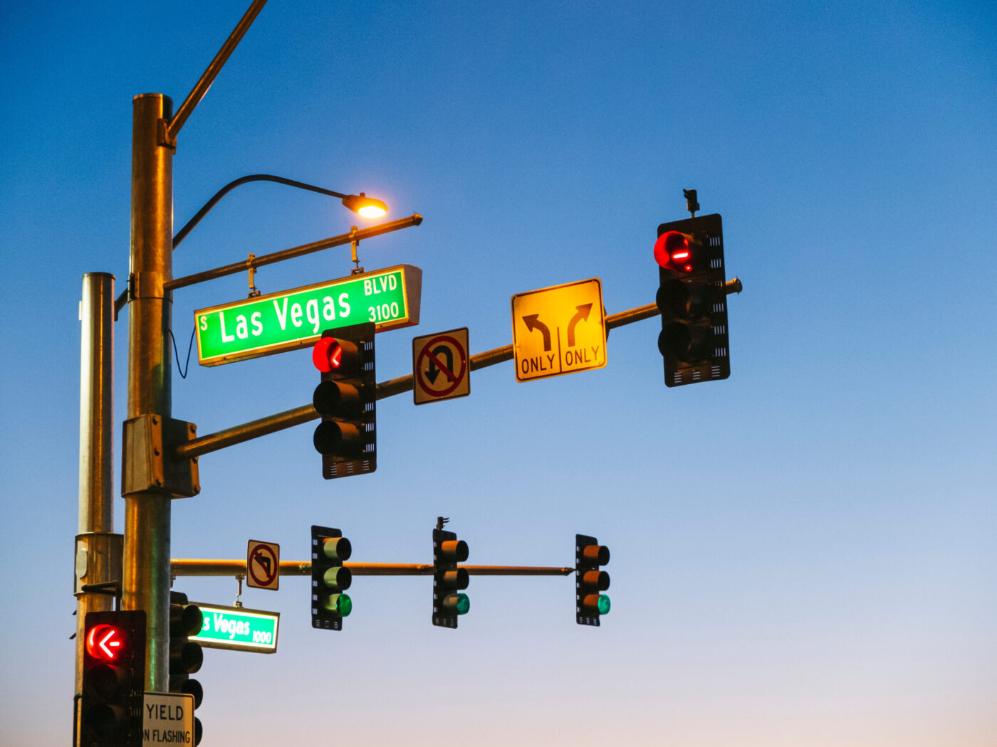 traffic road stoplight commute driving las vegas boulevard